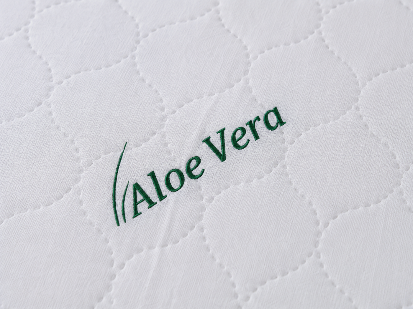 Perna Aloe Vera detaliu broderie verde